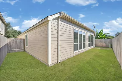 12934 Palm Leaf Court, Houston, TX 77044 - Photo 23