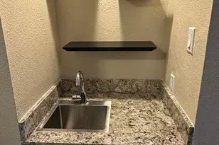 8100 Cambridge St, Houston, TX 77054 - Photo 5