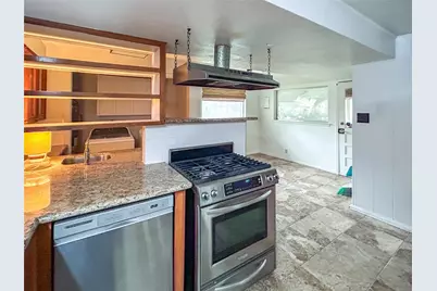 530 Circle Way, Lake Jackson, TX 77566 - Photo 11