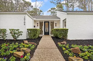 10106 Cedar Creek Dr, Houston, TX 77042 - Photo 7