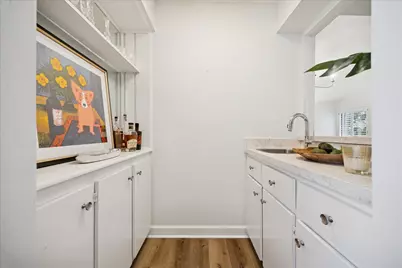 10106 Cedar Creek Drive, Houston, TX 77042 - Photo 11