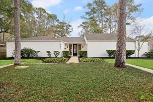 10106 Cedar Creek Dr, Houston, TX 77042 - Photo 1