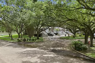1723 Enterprise Ave, League City, TX 77573 - Photo 33
