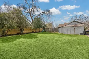 602 S Market St, Brenham, TX 77833 - Photo 31