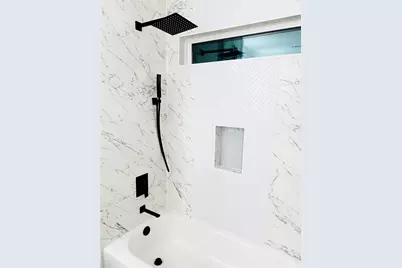 610 E 41st Street #B, Houston, TX 77022 - Photo 13