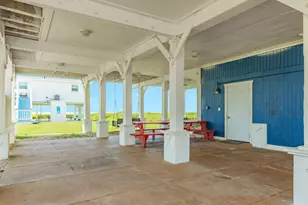 23115 Gulf Dr, Galveston, TX 77554 - Photo 11