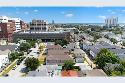 919 Postoffice, Galveston, TX 77550 - Photo 37