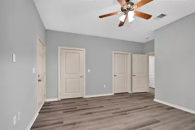 919 Postoffice, Galveston, TX 77550 - Photo 27