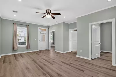 919 Postoffice, Galveston, TX 77550 - Photo 13
