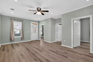 919 Postoffice, Galveston, TX 77550 - Photo 13