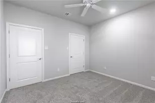 1326 Prairie Dr, Bryan, TX 77803 - Photo 17