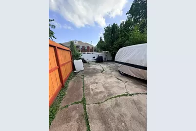 5144 Pease Street #2, Houston, TX 77023 - Photo 49
