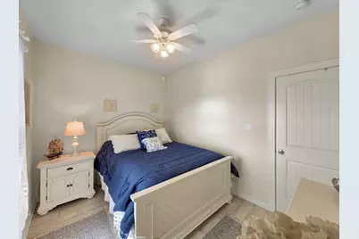 2577 Holiday Drive, Crystal Beach, TX 77650 - Photo 15