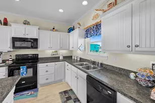 2577 Holiday Dr, Crystal Beach, TX 77650 - Photo 9