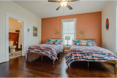 1518 Avenue M 1/2, Galveston, TX 77550 - Photo 13