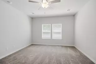 1355 Coastal Dr, Dayton, TX 77535 - Photo 9