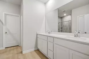 1355 Coastal Dr, Dayton, TX 77535 - Photo 11