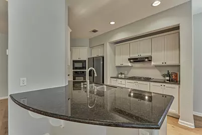 78 Douvaine Court, The Woodlands, TX 77382 - Photo 11