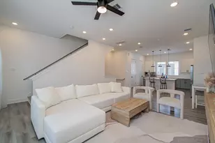 8325 Springwood Crk Ln, Houston, TX 77055 - Photo 15