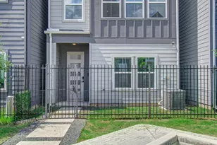 8325 Springwood Crk Ln, Houston, TX 77055 - Photo 5