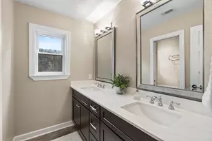 10735 Cedar Creek Dr, Houston, TX 77042 - Photo 23