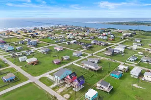 511 Caisson St, Surfside Beach, TX 77541 - Photo 5