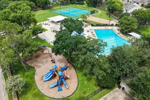 1315 Warwickshire Dr, Houston, TX 77077 - Photo 25