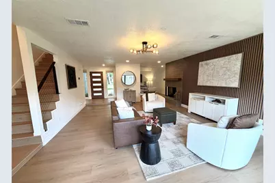 1315 Warwickshire Drive, Houston, TX 77077 - Photo 11