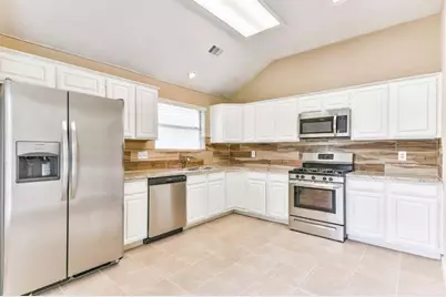 4738 Cavern Drive, Friendswood, TX 77546 - Photo 7