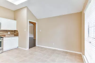 4738 Cavern Drive, Friendswood, TX 77546 - Photo 9