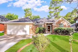 130 W Stockbridge Landing Cir, The Woodlands, TX 77382 - Photo 1