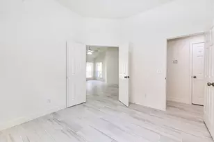 130 W Stockbridge Landing Cir, The Woodlands, TX 77382 - Photo 15
