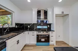 23319 Whispering Willow Dr, Spring, TX 77373 - Photo 9