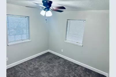 501 Waco Street #4, Conroe, TX 77301 - Photo 9
