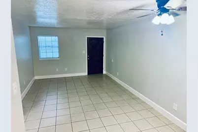 501 Waco Street #4, Conroe, TX 77301 - Photo 3