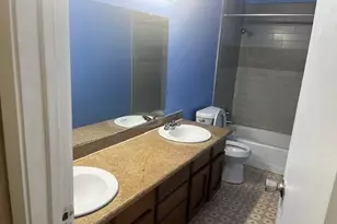 4218 Southchase Ln, Houston, TX 77014 - Photo 11