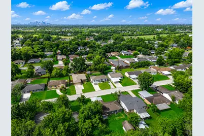 4930 Holloway Drive, Houston, TX 77048 - Photo 7