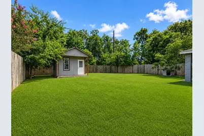 4930 Holloway Drive, Houston, TX 77048 - Photo 11
