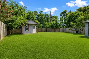 4930 Holloway Dr, Houston, TX 77048 - Photo 11