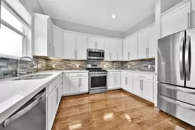 626 E 28th Street, Houston, TX 77008 - Photo 7