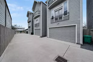 626 E 28th St, Houston, TX 77008 - Photo 1
