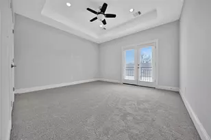 626 E 28th St, Houston, TX 77008 - Photo 17