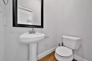 626 E 28th St, Houston, TX 77008 - Photo 15