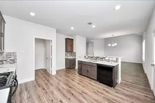 7638 Nevaeh Crest Path, Houston, TX 77016 - Photo 15