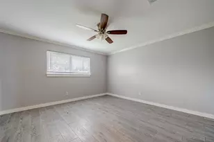 5806 Cartagena St, Houston, TX 77035 - Photo 27