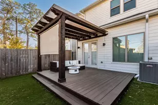 806 Thornton Rd, Houston, TX 77018 - Photo 1