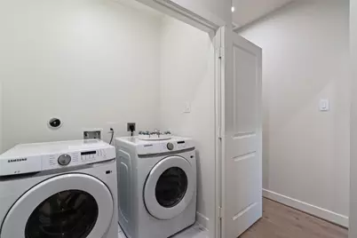 3925 Willowbend Point Drive, Houston, TX 77025 - Photo 29