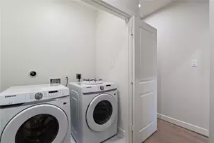 3925 Willowbend Pt Dr, Houston, TX 77025 - Photo 29