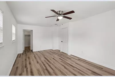 302 Lawrence Street, Tomball, TX 77375 - Photo 21