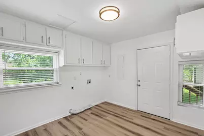 302 Lawrence Street, Tomball, TX 77375 - Photo 11